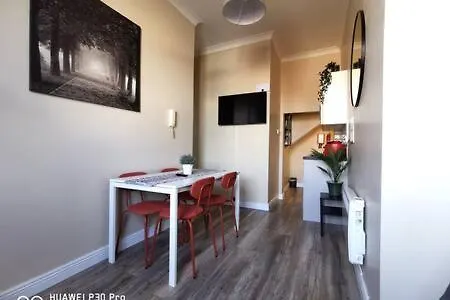 Cosy Near Oconnell St Reliable Fast Wifi דירה דבלין
